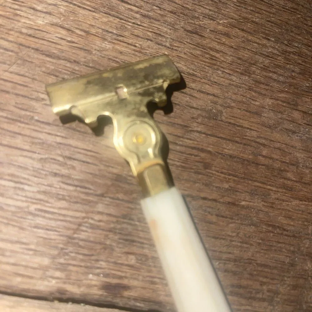 Vintage Schick Injector Safety Razor Special Bakelite Handle